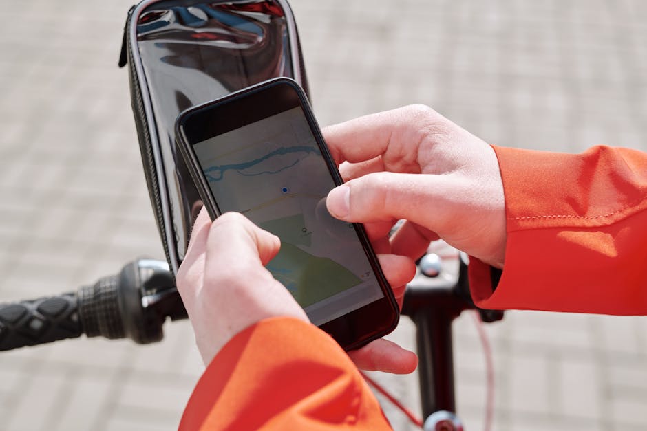 courier using GPS